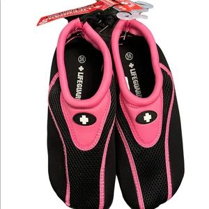 LIFEGUARD Womens Size 5/6 Black & Pink water shoes
